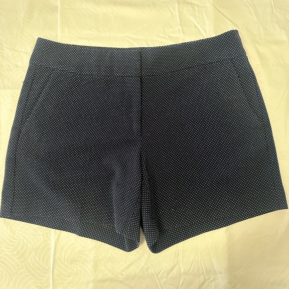 Banana Republic Blue Bermuda Shorts Classic Fit - Picture 2 of 3